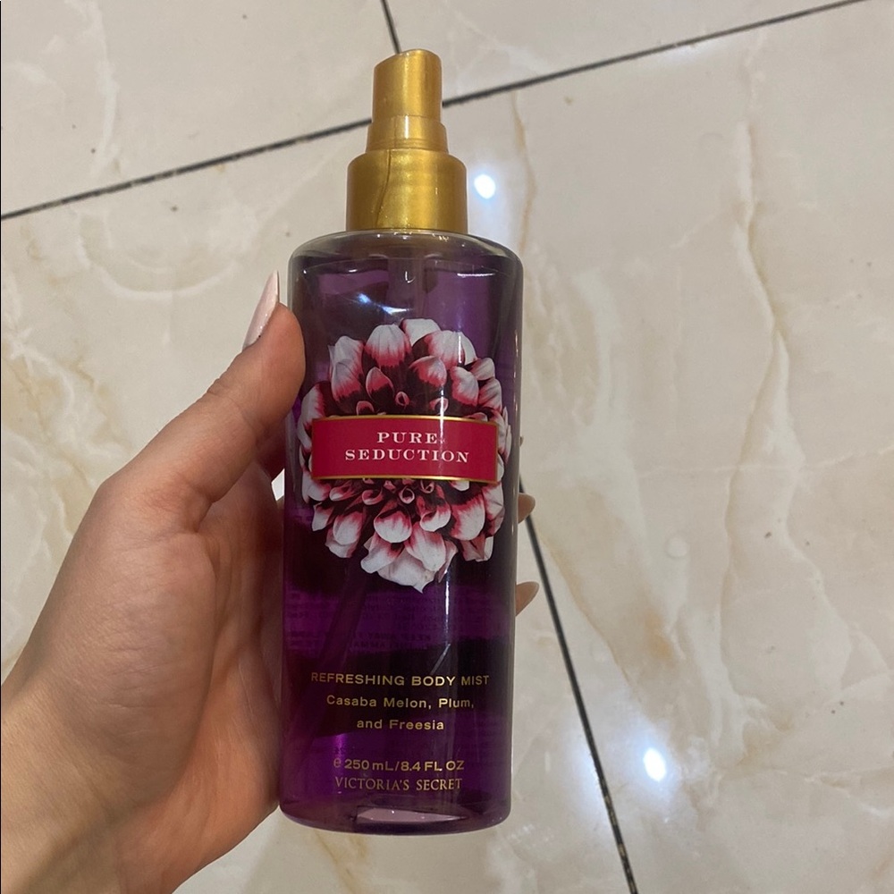 Victoria's Secret Pure Seduction Refreshing Body Mist - Purple
